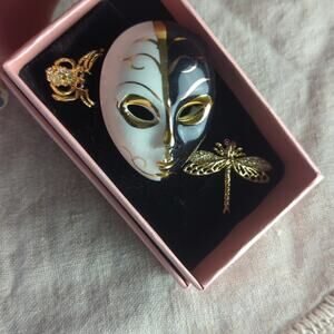Vintage Whimsigoth Fairycore Brooch Set Mystical Mask Jeweled Spider & Dragonfly